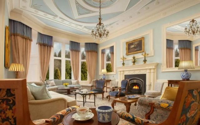 Crossbasket Castle Hotel & Restaurant