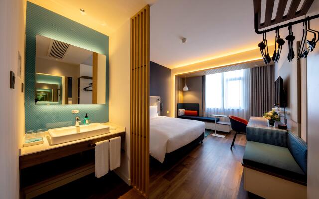 Holiday Inn Express Shanghai Jiading New City by IHG