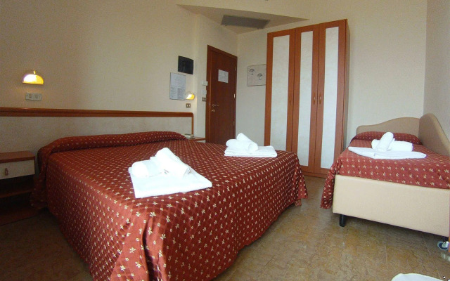Hotel Harmony