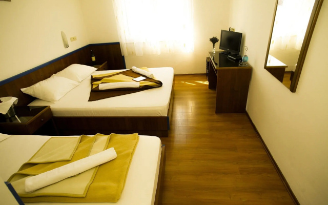 Beach Hotel Plaza