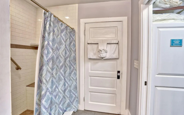 Good Vibrations - Beach House