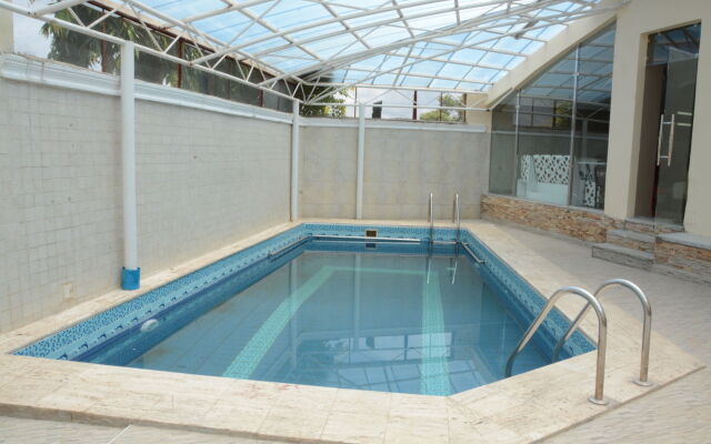Springs Resorts Sparadise Suites
