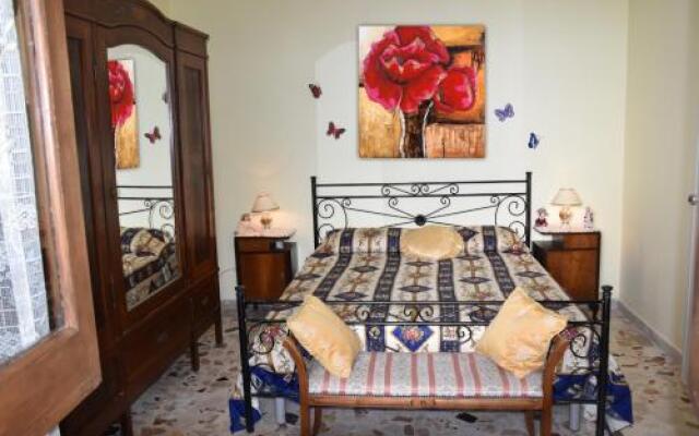 Villino Fascinoso by Holiday World