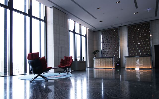 H2O Hotel