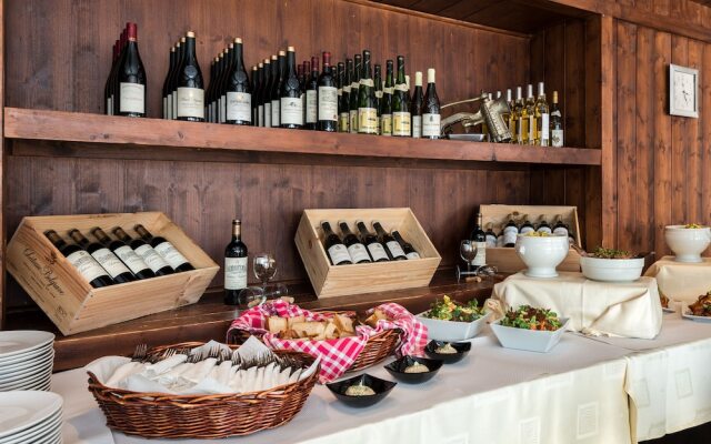 Klubhotel Le Refuge by Skinetworks