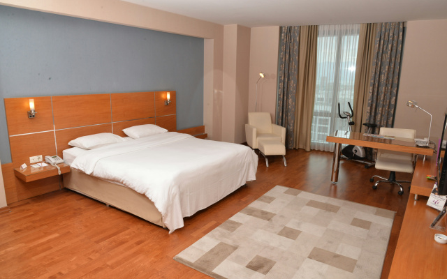 Anemon Kent Çiğli Otel