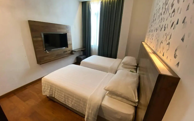 Serapi Hotel