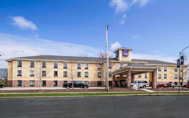 Sleep Inn & Suites Milwaukee Airport