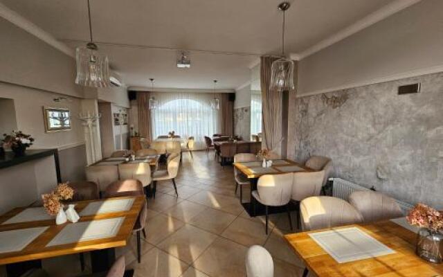 Hotel Onyx