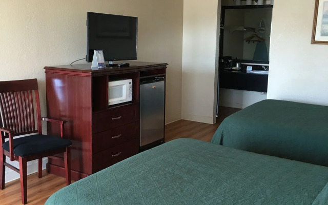 Quality Inn & Suites Fife Seattle