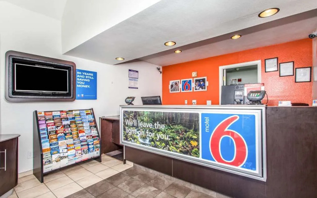 Motel 6 Fairfield, CA - North