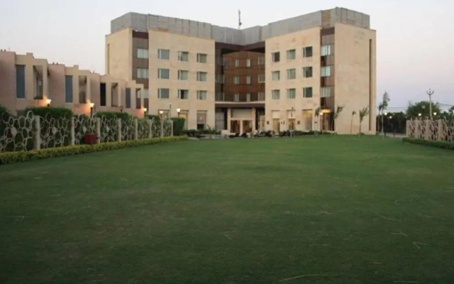 Fortune Park Orange, Sidhrawali, Gurugram - Member ITC Hotels' Group