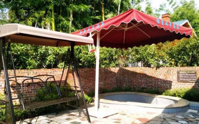 Yi Jing Lin Feng Hot Spring Hotel