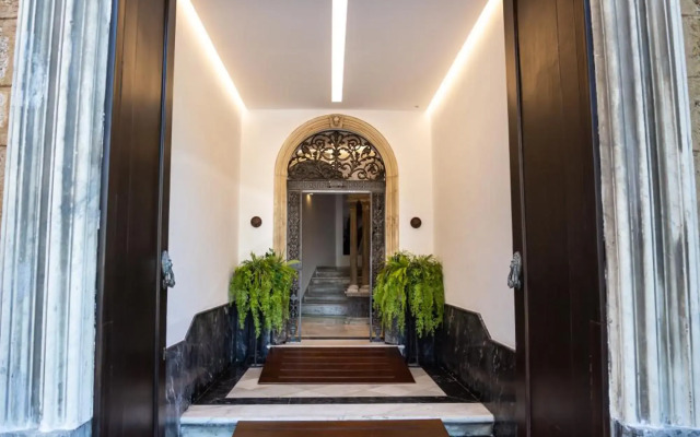 Plazuela del Carbón Suites