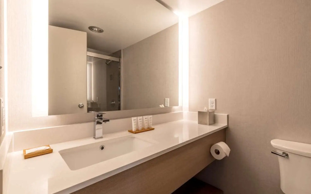 DoubleTree by Hilton Davenport