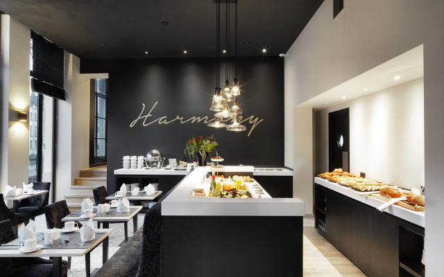 Hotel Harmony