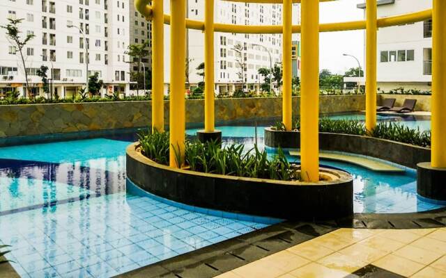 Modern and Comfort 2BR Bassura City Apartment