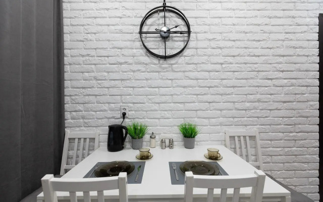 Апартаменты на улице Бредова