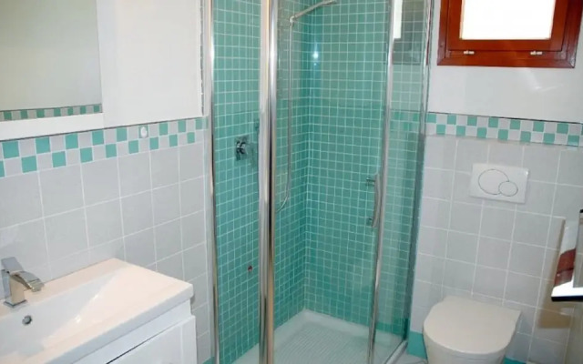 Elegant Villa a few Meters From the Beach