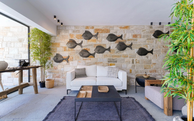 Essentia Luxury