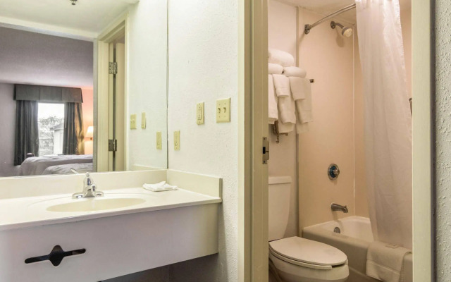 Dublin Inn and Suites