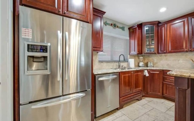 263 Fort Lauderdale in Lauderdale-by-the-sea