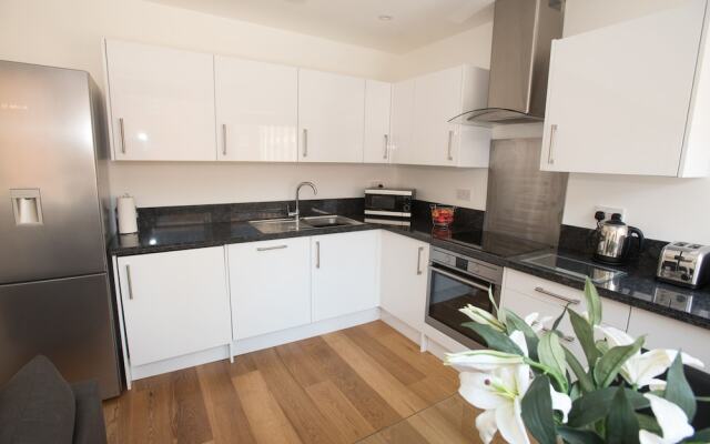 Celador Apartments - Sussex House Serviced Apartments