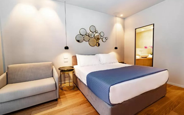 Elite Accommodations & Hydromassage Pool
