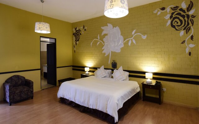 Yabar Hotel Plaza