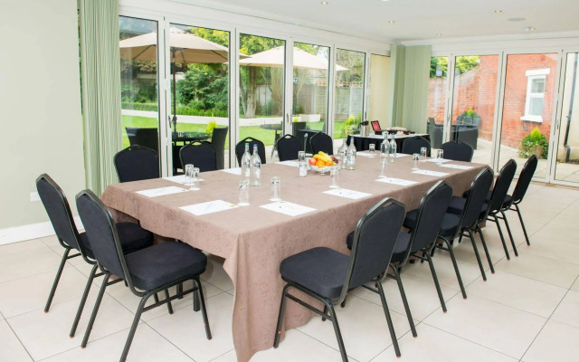 Stanwell Hotel By Mercure