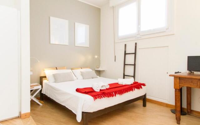 Amazing studio in San Babila