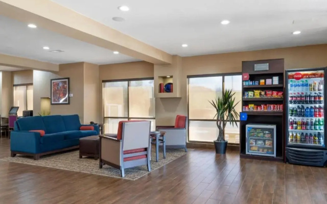 Comfort Suites Locust Grove Atlanta South