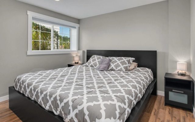Seattle Vacation Home: The Milky Way