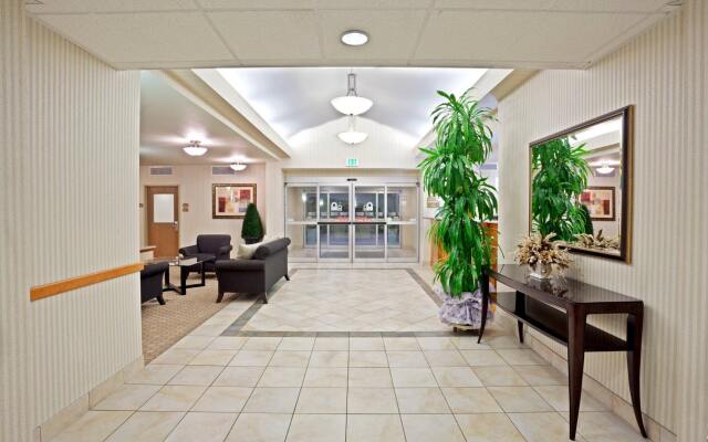 Holiday Inn Express & Suites Lacey – Olympia by IHG