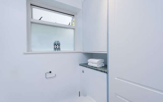 Spacious 1BR Garden Flat in Brixton