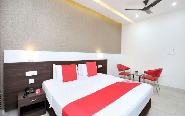 OYO 14981 Hotel Royal MJS