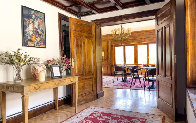Angelats Hotel