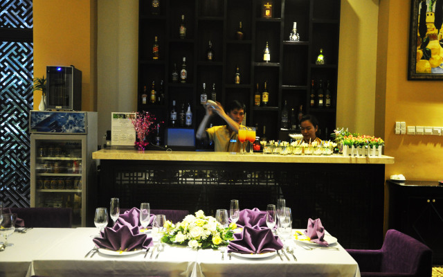 Royal Riverside Hoi An Hotel