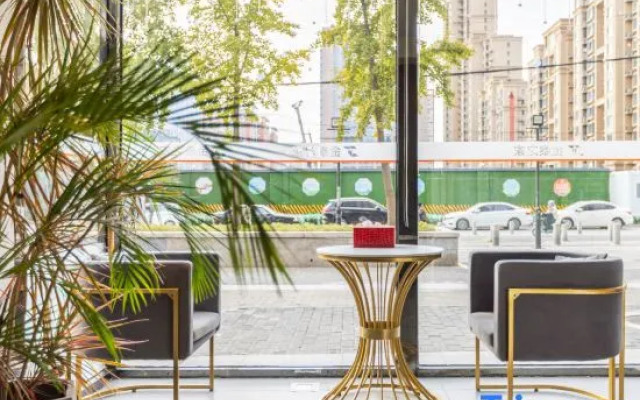 Golden Inns (Beijing Dajiaoting)