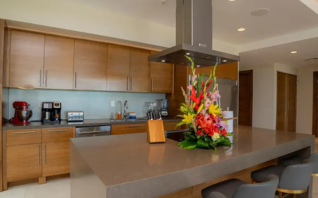 - Casa Blue Sail 6 bdr Ocean View - Family