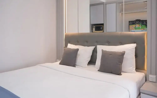 Modern Look Studio Apartment At Transpark Bintaro