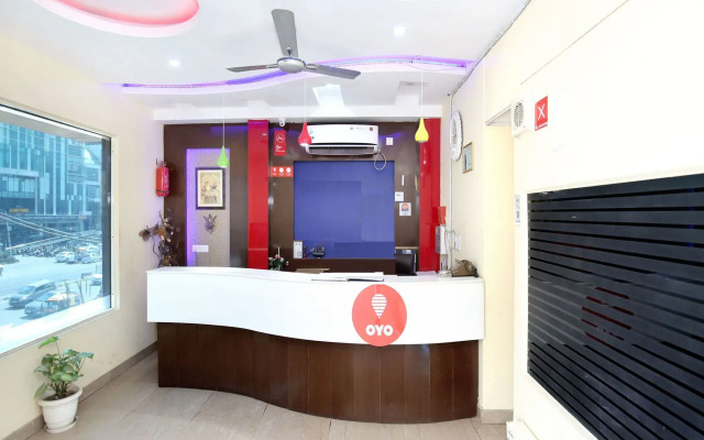 OYO 5710 The Majestic Crown Hotel