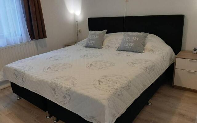 Chalet "de Hazelnoot" te Diever