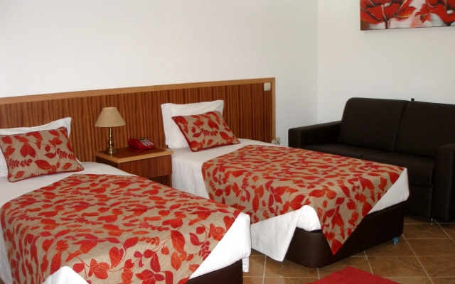 Hotel Louro