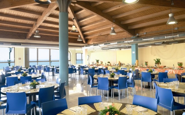 Serenusa Resort