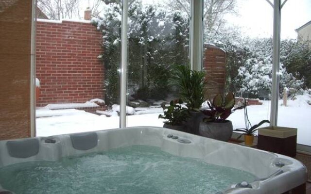 spa-resort-home - Les volets bleus