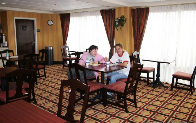 Hampton Inn Waycross