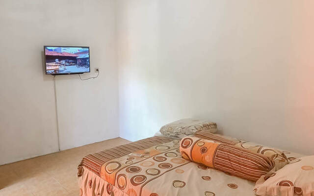 Rumah Panggung Guest House Syariah RedPartner