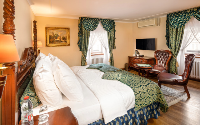 Hotel U Prince Prague by BHG