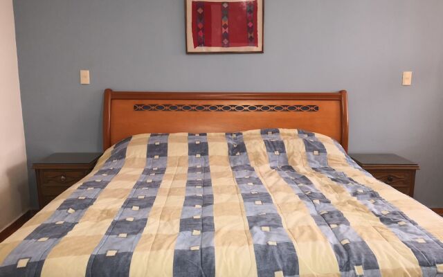 Room-awesome King Room In City Center